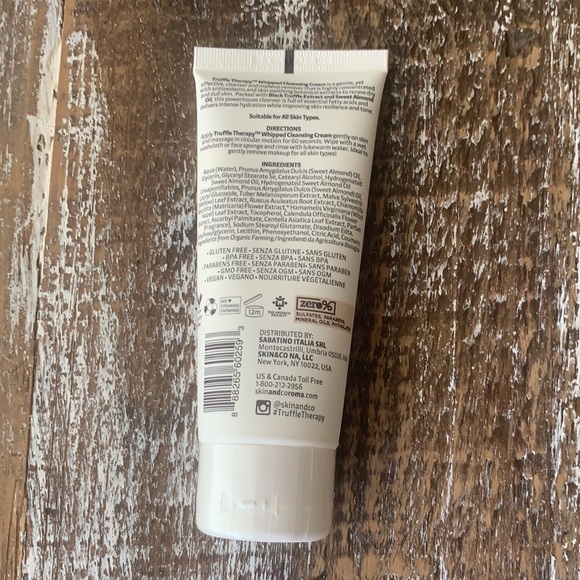 Skin & Co Whipped Cleansing Cream - Picture 2 of 3